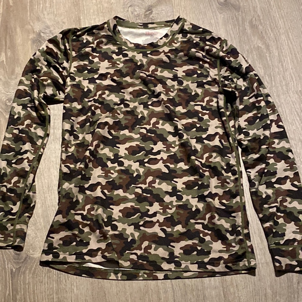 Boys camp shirt XL 18-20